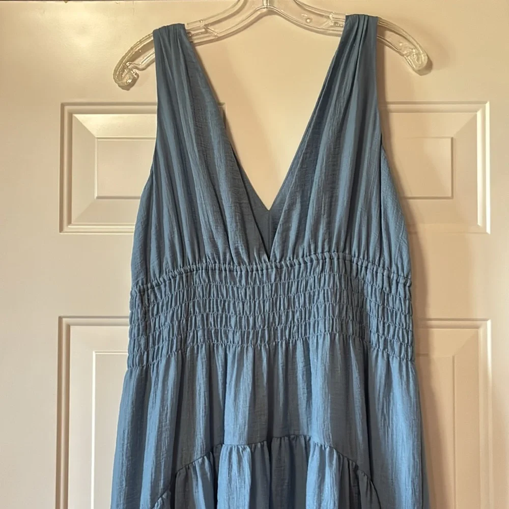 NWT Vince Medium Dusty Blue Gauze Tiered V-Neck Sleeveless Dress (ABBA) - Picture 9 of 16